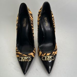 Make: Michael Kors Brand New without tags size 8.5